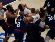 乐鱼 vip 注册-关于篮球场上的每一次对决都是惊心动魄的一幕！的信息