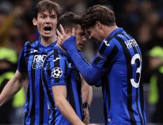 乐鱼 vip 注册-包含沃尔夫斯堡队员争议被罚，亚特兰大客场惊险获胜的词条