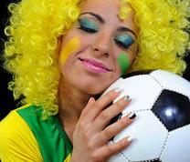 乐鱼体育-蒙特雷主场气氛火爆，球迷助威成强大后盾