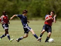 乐鱼-卡尔蒂斯严阵以待，防守端力求零封对手