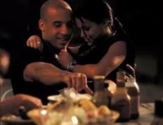 乐鱼体育app-一触即发的激情对决，谁能笑到最后？的简单介绍