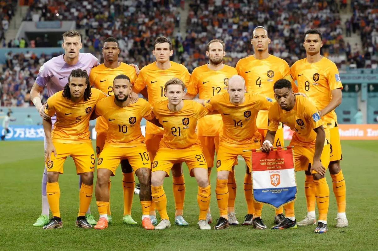 乐鱼app-比利时足球名将入选欧洲最佳阵容